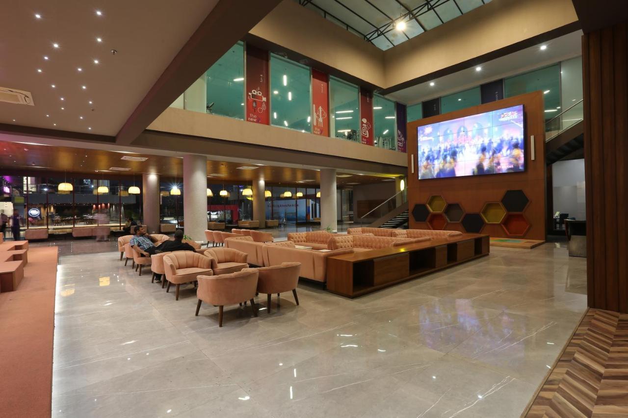 Ymca International Centre Hotel Ahmedabad Exterior photo